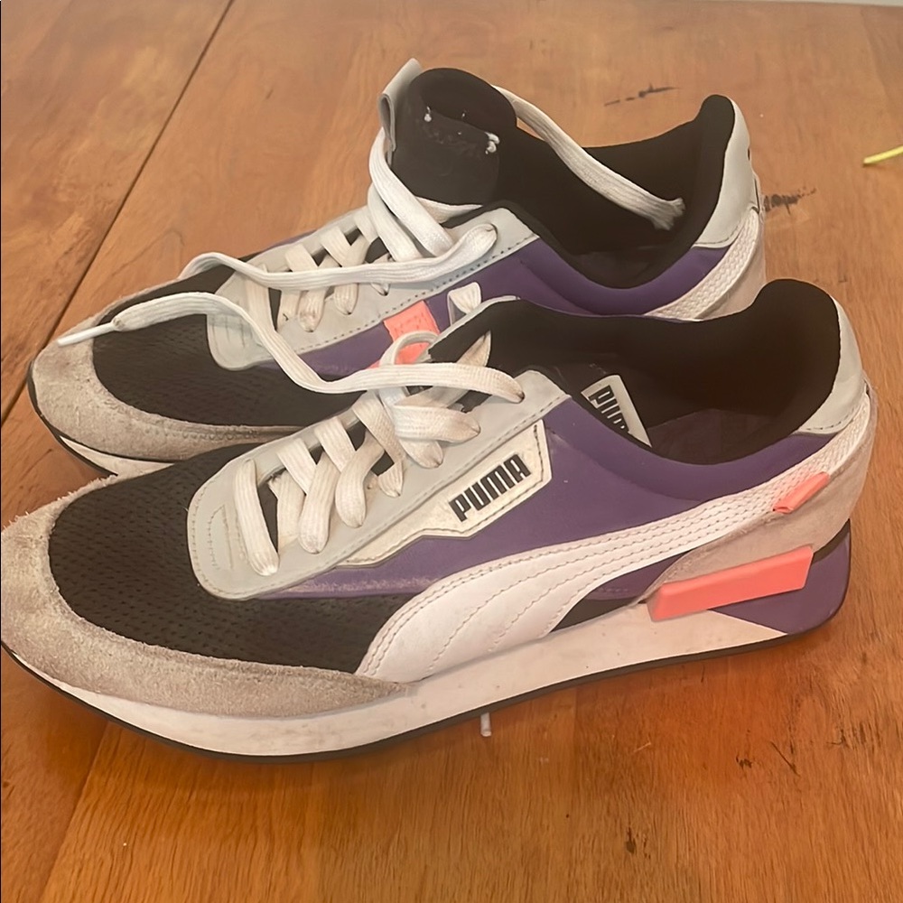 Puma Women's Black and Purple Sneakers